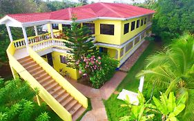 Sunshine Hotel Little Corn Island